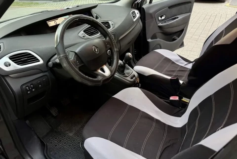 Renault Scenic 2011