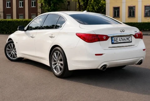Infiniti Q50 2016