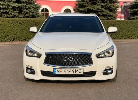 Infiniti Q50 2016