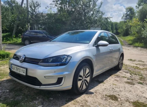 Volkswagen e-Golf 2015 2015