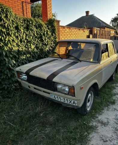 ВАЗ 2105 1988 1988