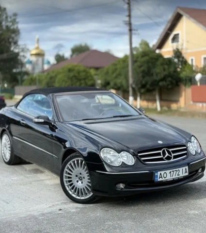 Mercedes-Benz CLK-Class 2004