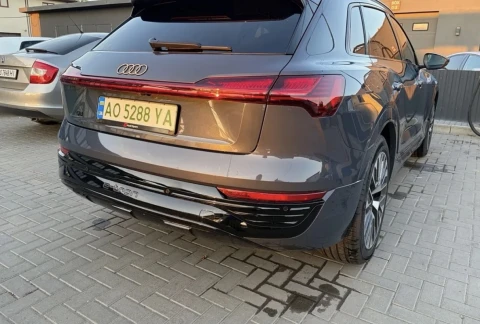 Audi Q8 e-tron 2023