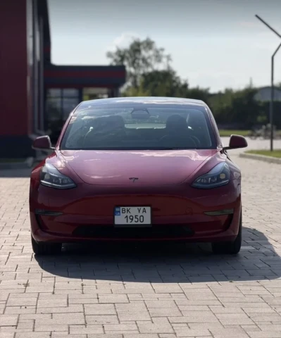 Tesla Model 3 2022