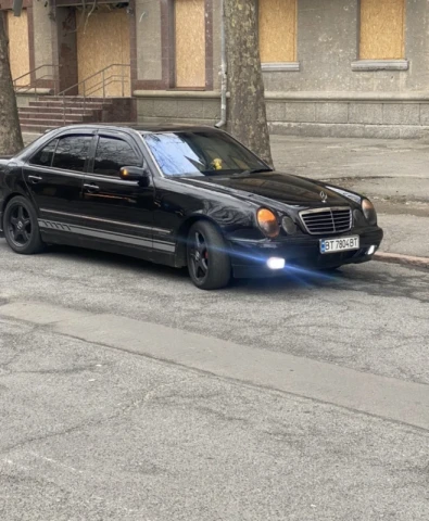 Mercedes-Benz E-Class 1999 1999