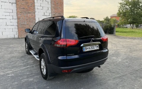 Mitsubishi Pajero Sport 2013