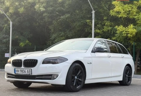 BMW 5 Series 2011