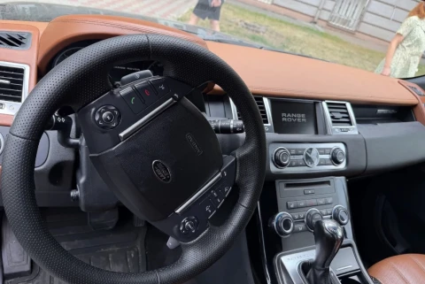 Land Rover Range Rover Sport 2011