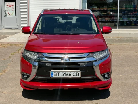 Mitsubishi Outlander 2016
