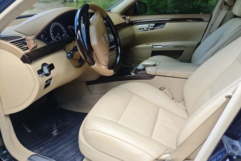 Mercedes-Benz S-Class 2011
