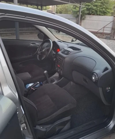 Alfa Romeo 147 2004