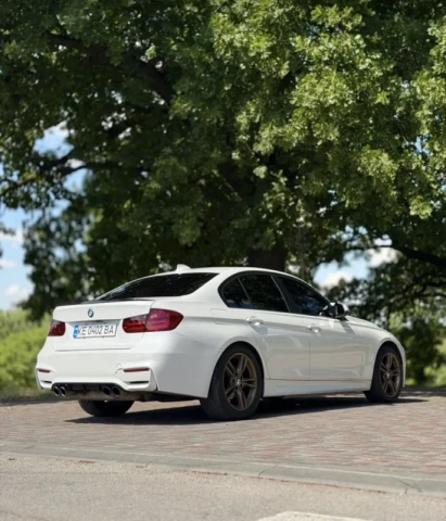 BMW 3 Series 2012