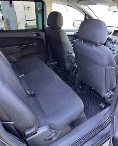 Opel Zafira 2011