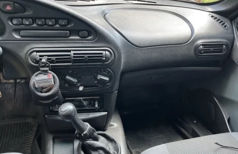 Chevrolet Niva 2004