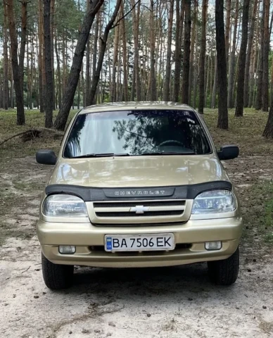 Chevrolet Niva 2004