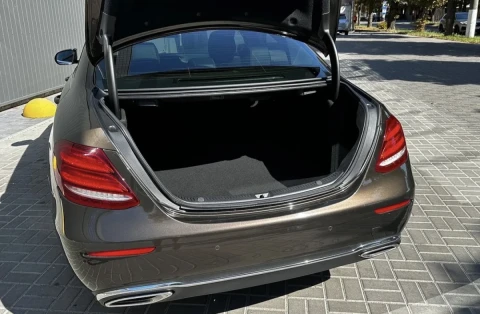 Mercedes-Benz E-Class 2016
