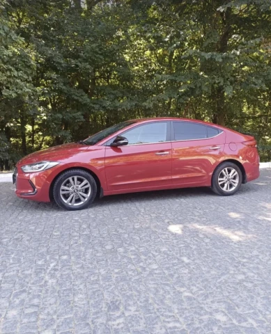 Hyundai Elantra 2018