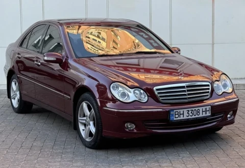 Mercedes-Benz C-Class 2004