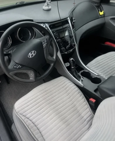 Hyundai Sonata 2013