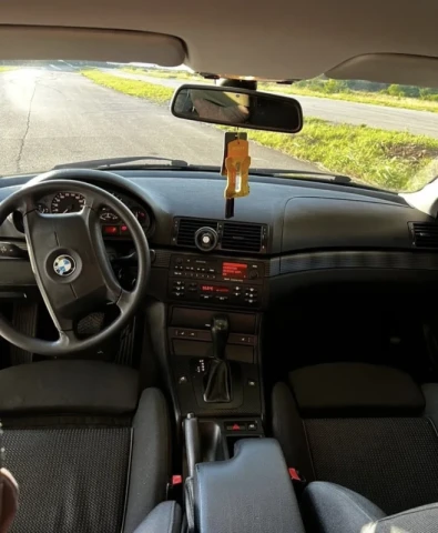 BMW 3 Series 2005