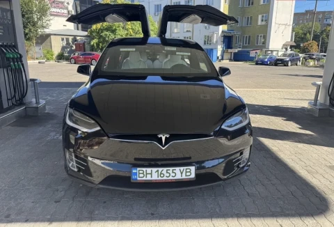 Tesla Model X 2017