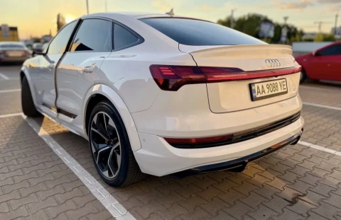 Audi e-tron S Sportback 2020