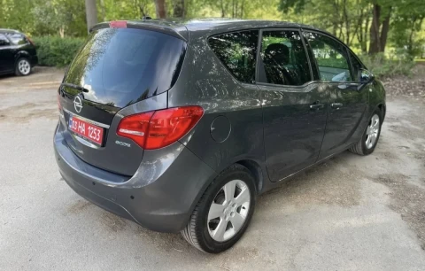 Opel Meriva 2011