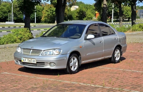 Nissan Sunny 2002