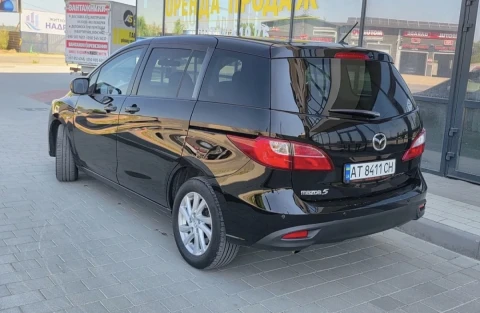 Mazda 5 2011