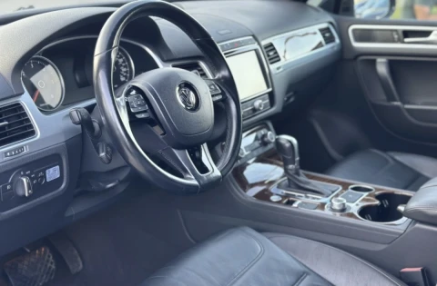 Volkswagen Touareg 2014