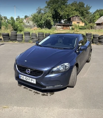 Volvo V40 2014