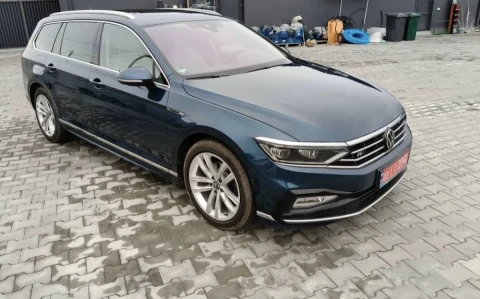 Volkswagen Passat 2022