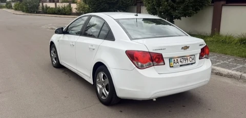 Chevrolet Cruze 2011