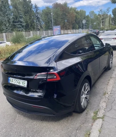 Tesla Model Y 2020