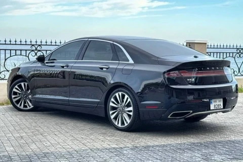 Lincoln MKZ 2020