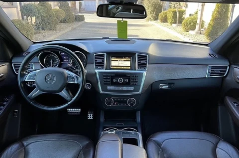 Mercedes-Benz M-Class 2012