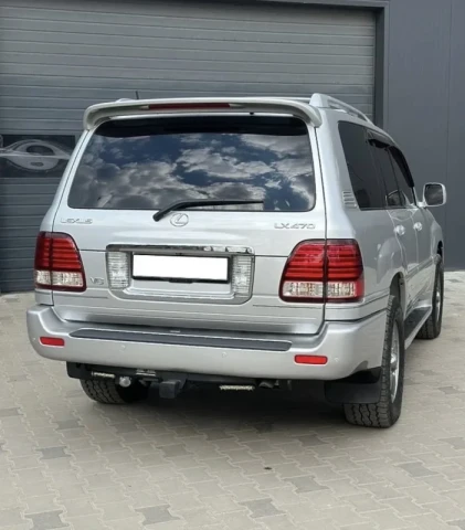 Lexus LX 2006