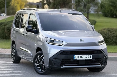 Toyota Proace City Verso 2025