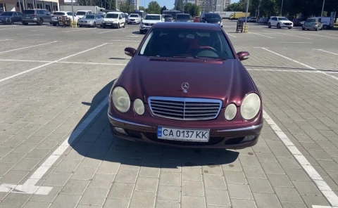 Mercedes-Benz E-Class 2003