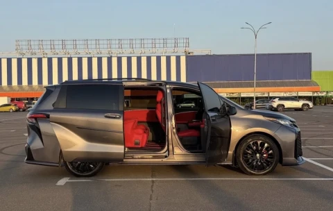 Toyota Sienna 2022