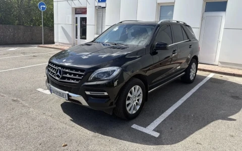 Mercedes-Benz M-Class 2013