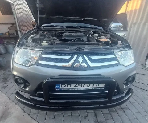 Mitsubishi Pajero 2014