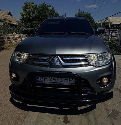 Mitsubishi Pajero 2014