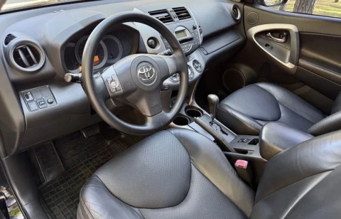 Toyota RAV4 2009