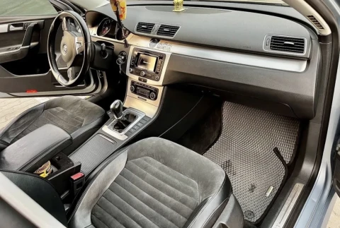 Volkswagen Passat 2011