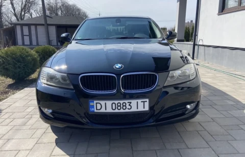 BMW 3 Series 2011