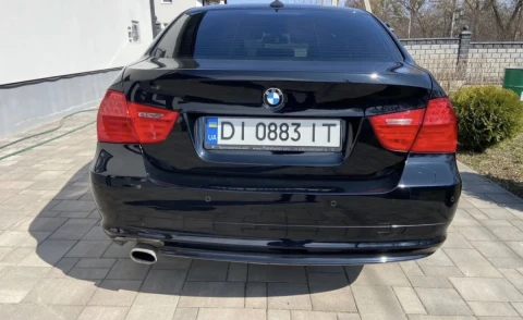 BMW 3 Series 2011