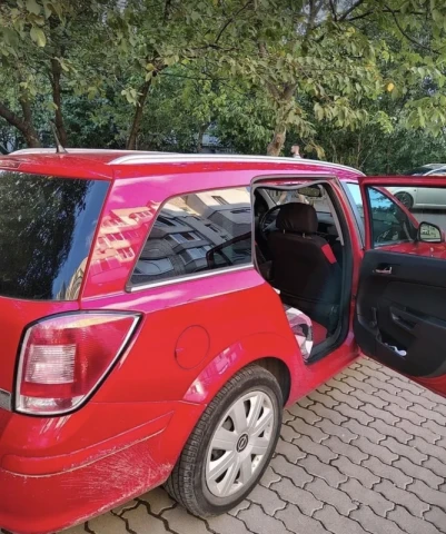 Opel Astra 2010