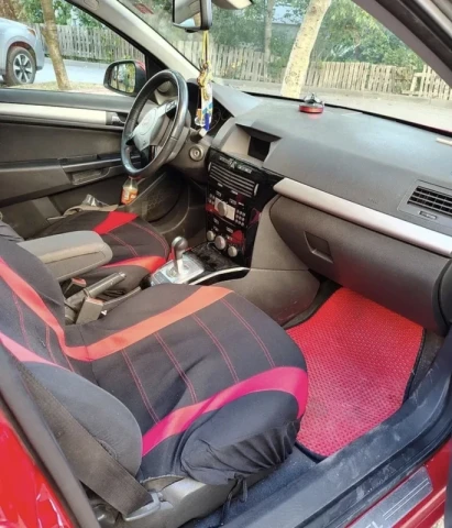 Opel Astra 2010