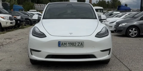 Tesla Model Y 2021